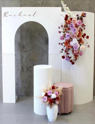 hollow-arch-rippled-plinth-engagement-event